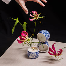 Load image into Gallery viewer, Castelbel Portus Cale Gold & Blue Aromatic Tealight Set