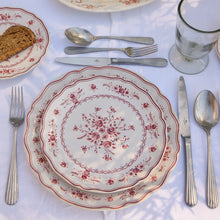 Load image into Gallery viewer, Costa Nova Vila White & Red Dinner Plate Set