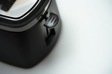 Load image into Gallery viewer, Daewoo 920W 2 Slice Toaster, 220-240V, Not for USA