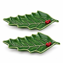 Load image into Gallery viewer, Bordallo Pinheiro Holly Small Leaf, Set of 2
