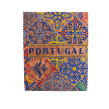 Load image into Gallery viewer, Traditional Portugal Cork Eyeglass Case with Cleaning Cloth