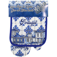 Load image into Gallery viewer, Portugal Azulejo Oven Mitt and Pot Holder Set – Blue & White Tile Design