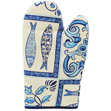 Load image into Gallery viewer, Blue Sardine and Floral Azulejo Pattern Cotton Oven Mitts, Set of 2