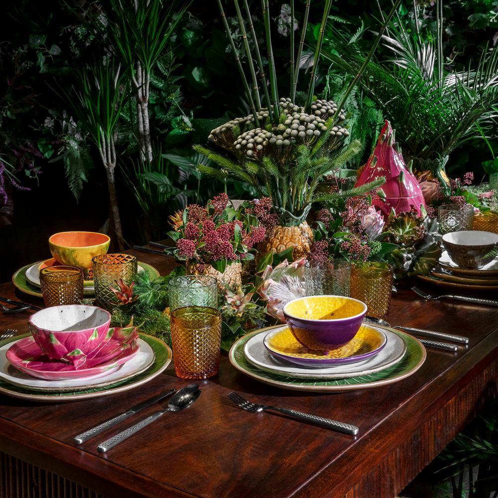 Bordallo Pinheiro Tropical Fruits Passion Fruit Salad Bowl