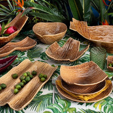 Load image into Gallery viewer, Bordallo Pinheiro Bananas From Madeira 11" Aperitifs Bowl