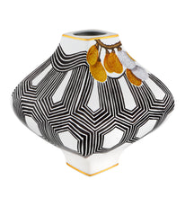 Load image into Gallery viewer, Vista Alegre Amazonia Vase Sementes