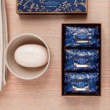 Load image into Gallery viewer, Castelbel Portus Cale Festive Blue 150G Soap, Set of 3