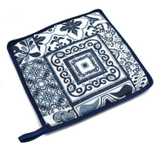 Load image into Gallery viewer, 100% Cotton Portugal Blue Tile Azulejo Oven Mitt, Bread Basket, and Pot Holder Set
