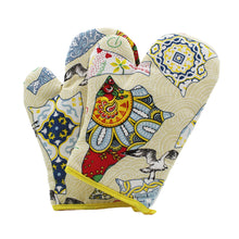 Load image into Gallery viewer, 100% Cotton Beige Portuguese Codfish Oven Mitts Set