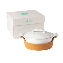 Load image into Gallery viewer, Casafina Ensemble 12&quot; Oval White Casserole with Cork Tray
