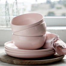 Load image into Gallery viewer, Casafina Pacifica 6&quot; Marshmallow Rose Soup/Cereal Bowl Set
