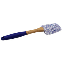 Load image into Gallery viewer, Portuguese Azulejo Silicone Baking Spatula with Rooster Design &amp; Wooden Handle
