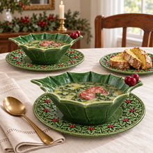 Load image into Gallery viewer, Bordallo Pinheiro Holly Bowl, Set of 4
