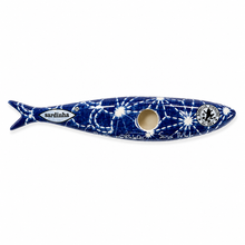 Load image into Gallery viewer, Bordallo Pinheiro Decorative Earthenware Sardine – Precious
