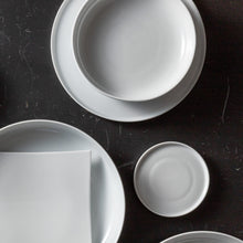 Load image into Gallery viewer, Costa Nova Resonance White Soup/Pasta Bowl Set
