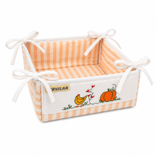 Load image into Gallery viewer, Ervilha Countryside Harvest Embroidered Bread Basket

