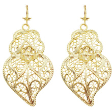 Load image into Gallery viewer, Traditional Portuguese Filigree Earrings, Gold-Color Rancho Style, Viana Heart Design
