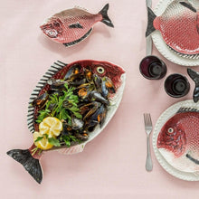 Load image into Gallery viewer, Bordallo Pinheiro Fish Dinner Plate
