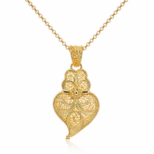 Load image into Gallery viewer, Coração de Viana Filigree Necklace Pendant – Gold Plated 925 Sterling Silver
