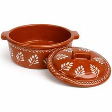 Load image into Gallery viewer, Socerâmica Hand-Painted Terracotta Cooking Pot with Lid, Made in Portugal
