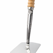 Load image into Gallery viewer, Crème Brûlée Sugar Caramelizing Paddle – Stainless Steel Burner Tool with Wooden Handle
