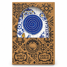 Load image into Gallery viewer, Ceramic Garlic Grater &amp; Herb Stripper Dish – Portugal Rooster &amp; Sardine Design, 6.75"
