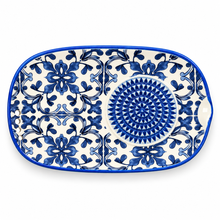Load image into Gallery viewer, Ceramic Garlic Grater &amp; Herb Stripper Dish – Blue &amp; White Azulejo Design, 6.75"
