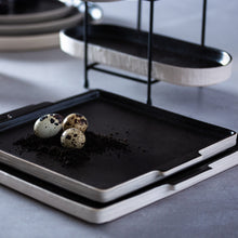 Load image into Gallery viewer, Costa Nova Nótos 9&quot; Latitude Black Square Plate/Tray Set
