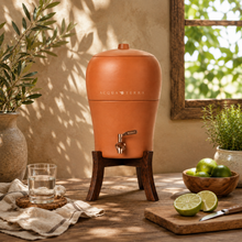 Load image into Gallery viewer, Stefani Acquaterra Terracotta Water Filter – Modern Brazilian Filtration System
