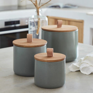Casafina Pacifica 8" Artichoke Canister with Oak Lid