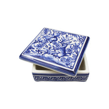 Load image into Gallery viewer, Coimbra Ceramics Hand-painted Decorative Square Box with Lid XVII Cent Recreation #209-1
