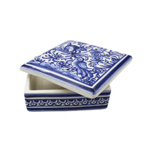 Load image into Gallery viewer, Coimbra Ceramics Hand-painted Decorative Medium Square Box with Lid XVII Cent Recreation #209
