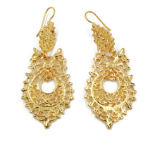Load image into Gallery viewer, Traditional Portuguese Filigree Costume Queen Earrings
