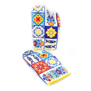 100% Cotton Set of 2 Oven Mitts With Portuguese Tile Pattern