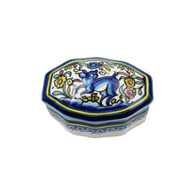 Load image into Gallery viewer, Coimbra Ceramics Hand-painted Decorative Box with Lid XVII Cent Recreation #130-1700
