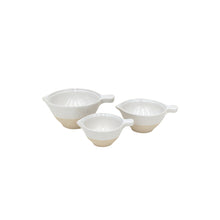 Load image into Gallery viewer, Casafina Fattoria White Measuring Cups - Set of 3
