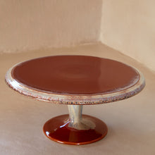 Load image into Gallery viewer, Casafina Poterie 13&quot; Caramel Latte Footed Plate
